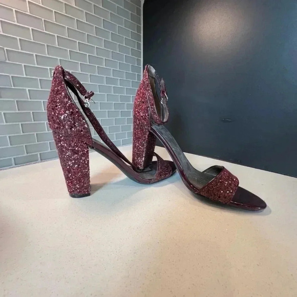 Guess Burgundy Heel Size 10 - Picture 5 of 10